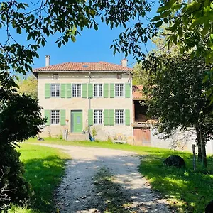 domaine-de-montfort-saint-lizier.midi-pyreneeshotels.com/